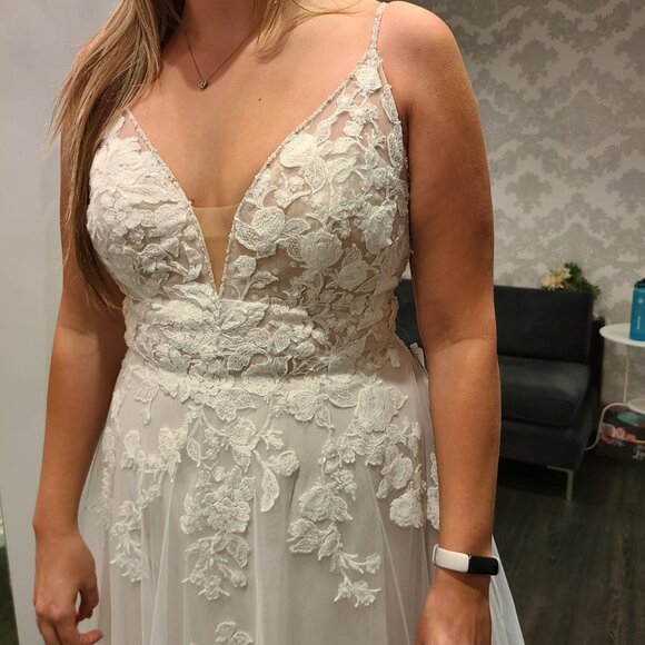 Mori Lee Davida Wedding Dress - Picture 10 of 13